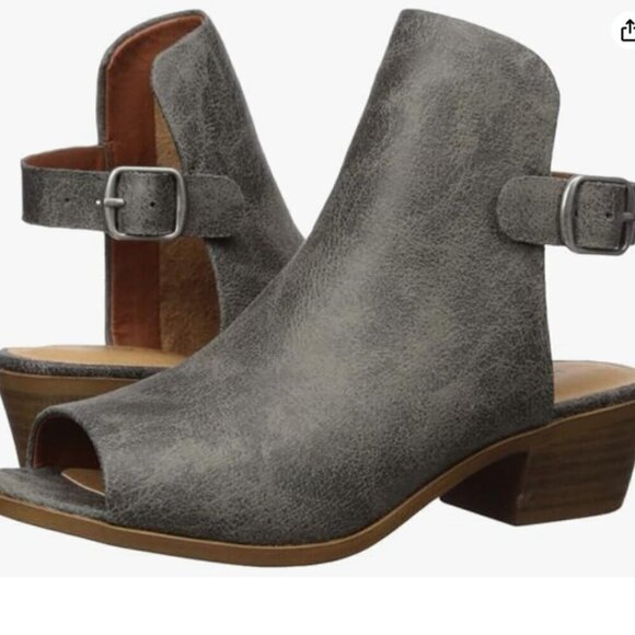 Lucky Brand LIKE NEW little girls 13 open toe buckle back stack heel bootie - Picture 1 of 8